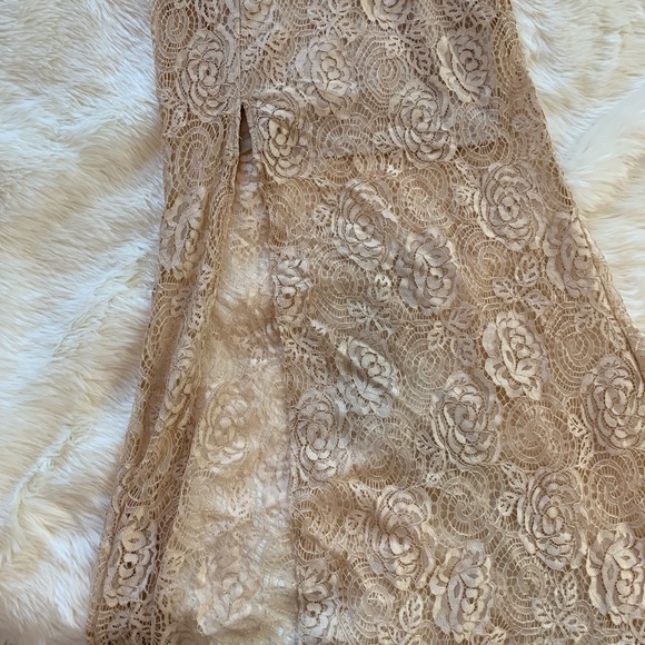 Lace long maxi dress with slit - Picture 3 of 5